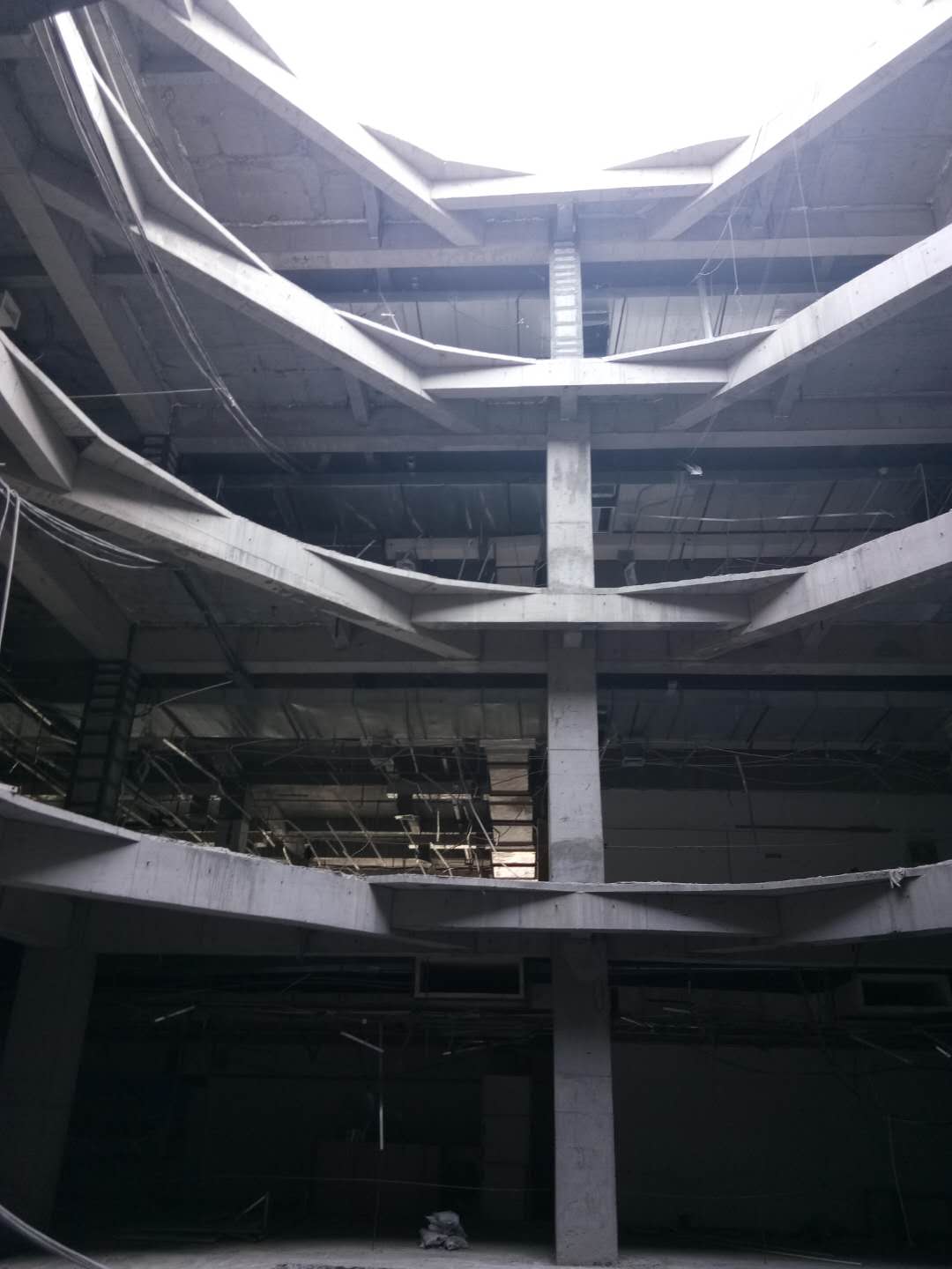 大型商場拆除順序揭秘:科學規劃保障順利進行